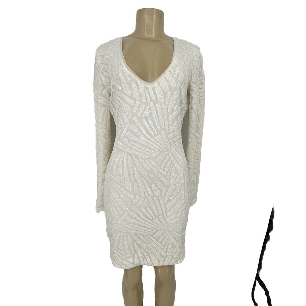 BCBG Maxazria Medium White Morris Sheath Dress Sequin Long Sleeve Wedding T01